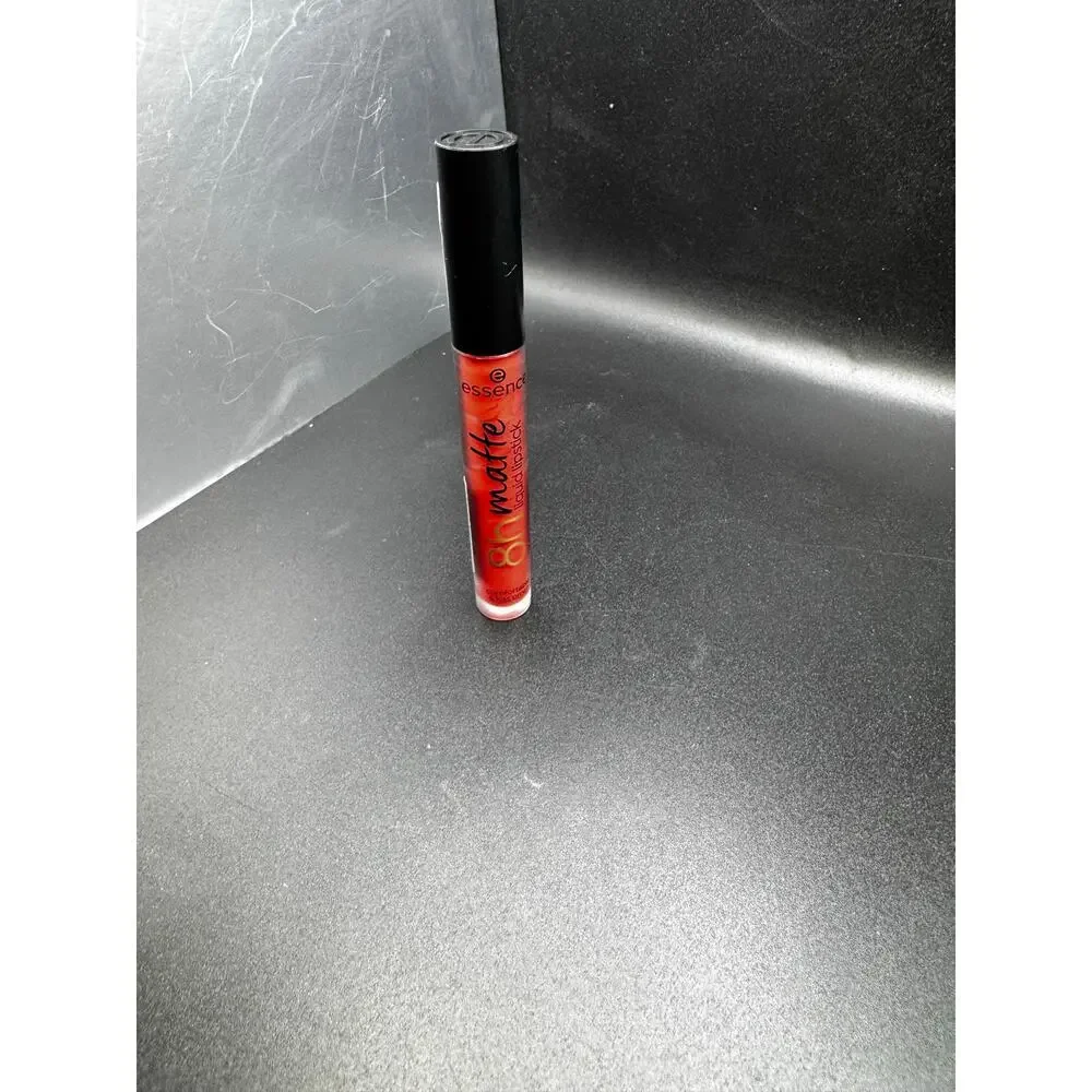 NWT Essence 8hr Matte Liquid Lipstick Shade Fiery Red